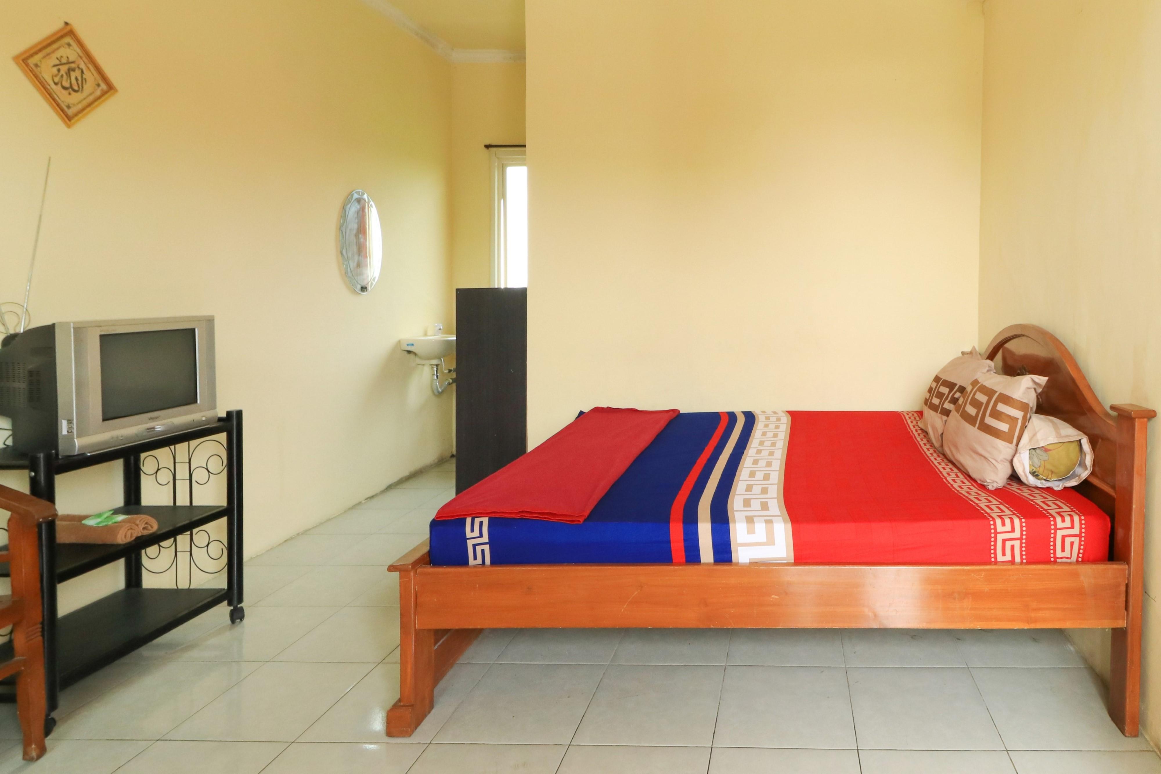 Penginapan Pondok Rizqi Syariah Brebek Extérieur photo